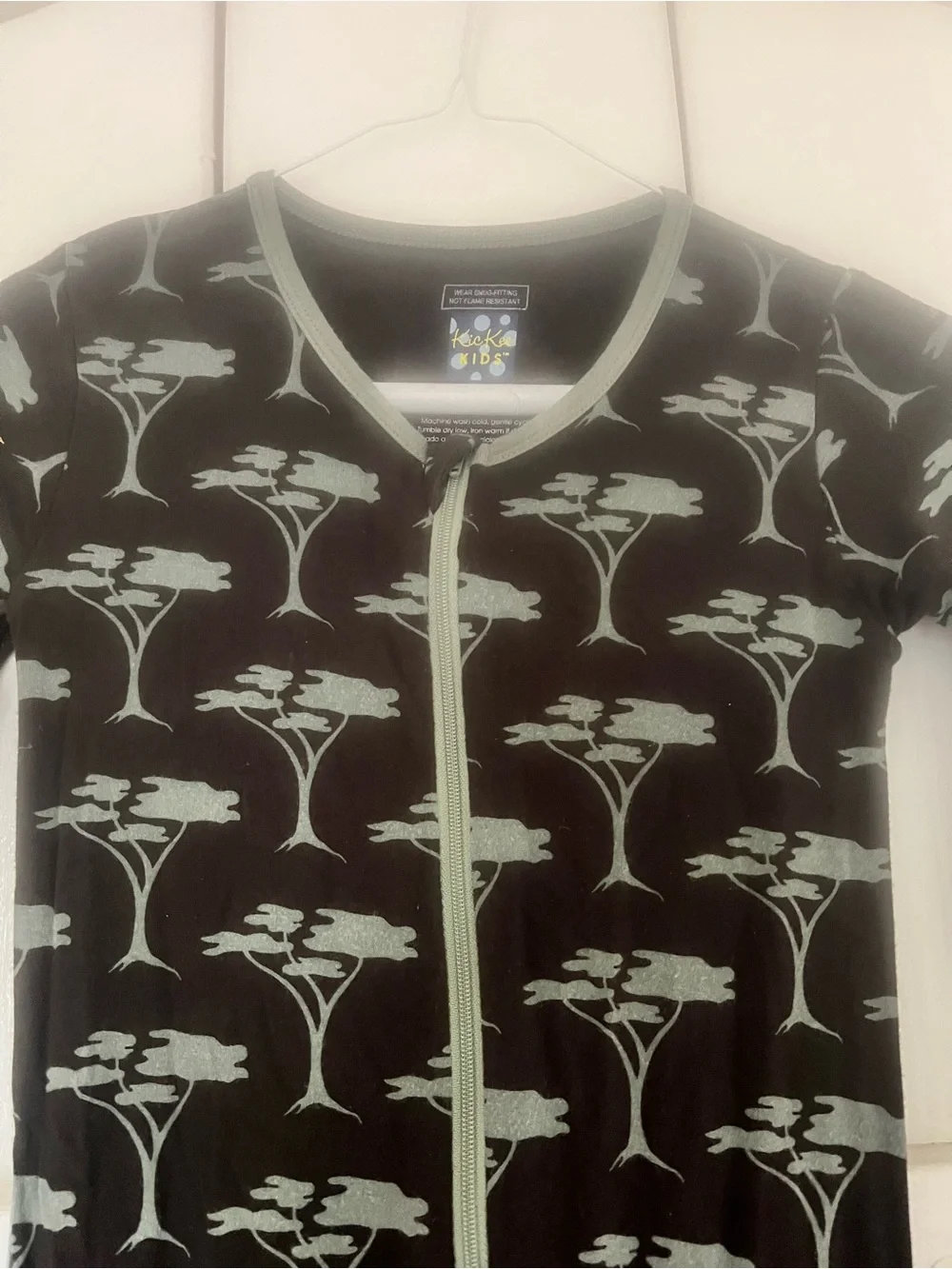 Kickee Pants Kids Black & Sage Tree-Print Zip Footed Full Pajamas Boy Unisex 12